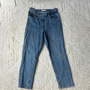 Abercrombie Curve Love Ultra High Rise 90s Straight Jean